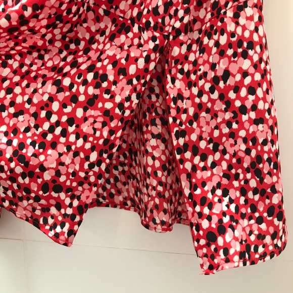 Talbots Dots Sleeveless Peplum Blouse - Picture 3 of 11